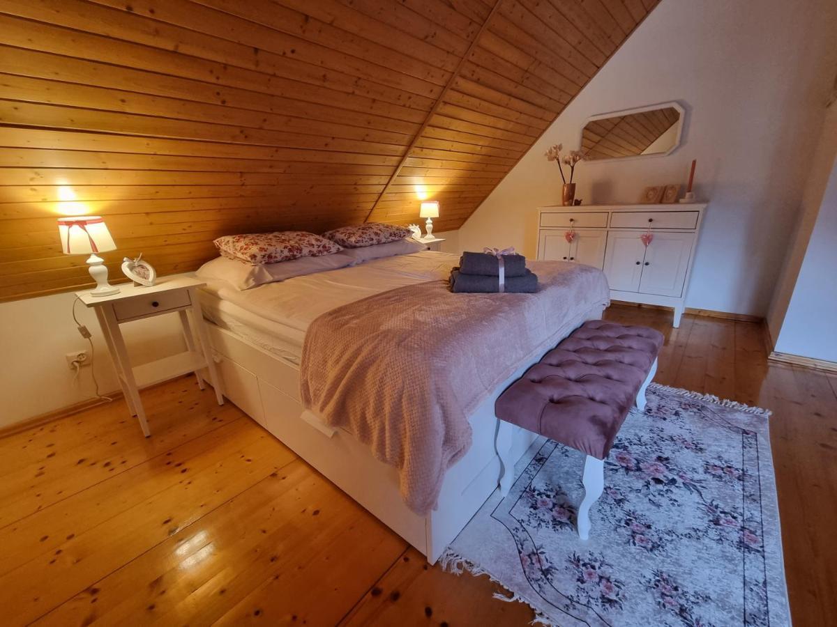 Vila Naszjestwasz Gorki Male  Exteriér fotografie