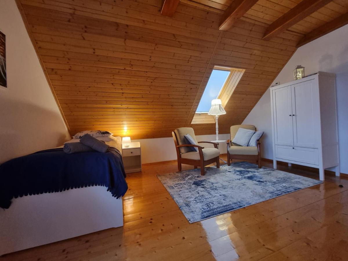 Vila Naszjestwasz Gorki Male  Exteriér fotografie