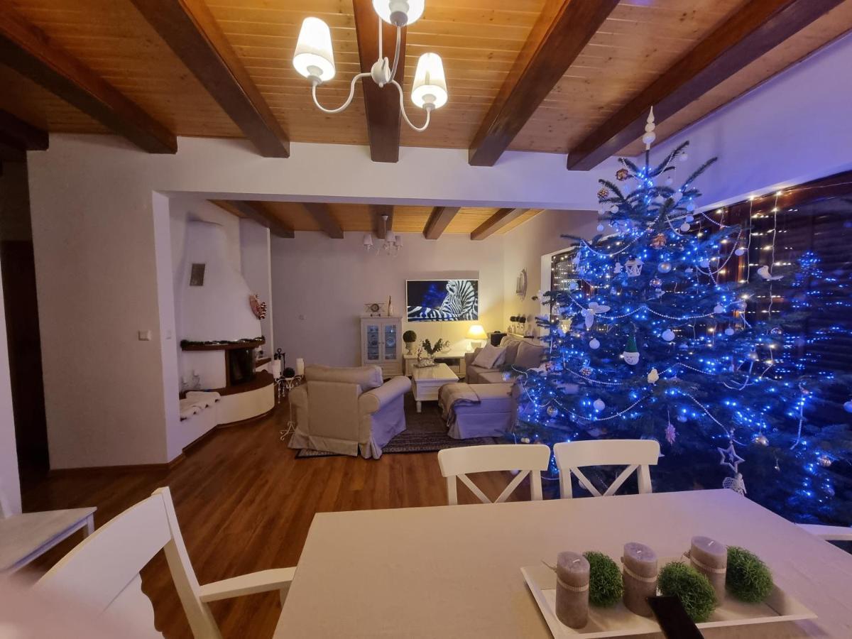 Vila Naszjestwasz Gorki Male  Exteriér fotografie