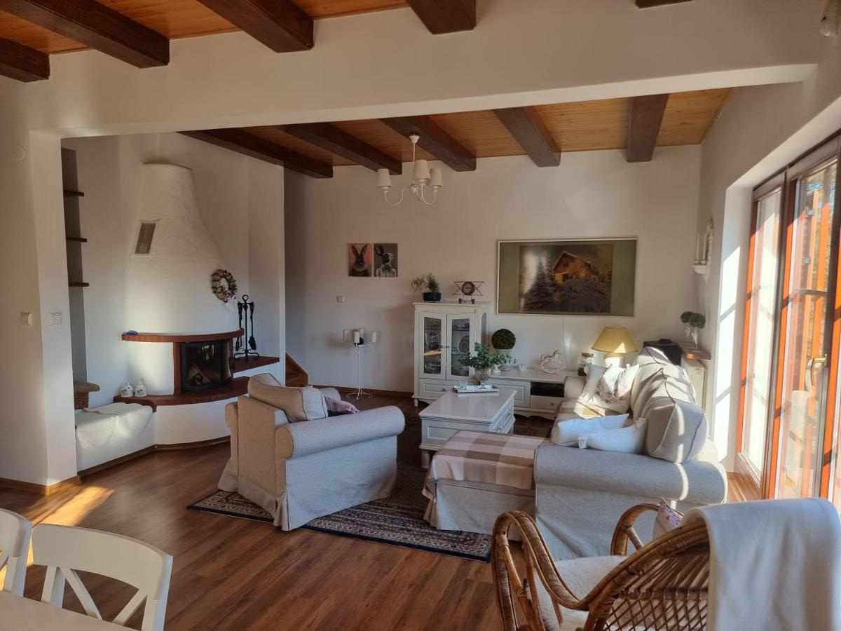 Vila Naszjestwasz Gorki Male  Exteriér fotografie